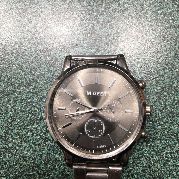 Watcch - Picture 2 of 3